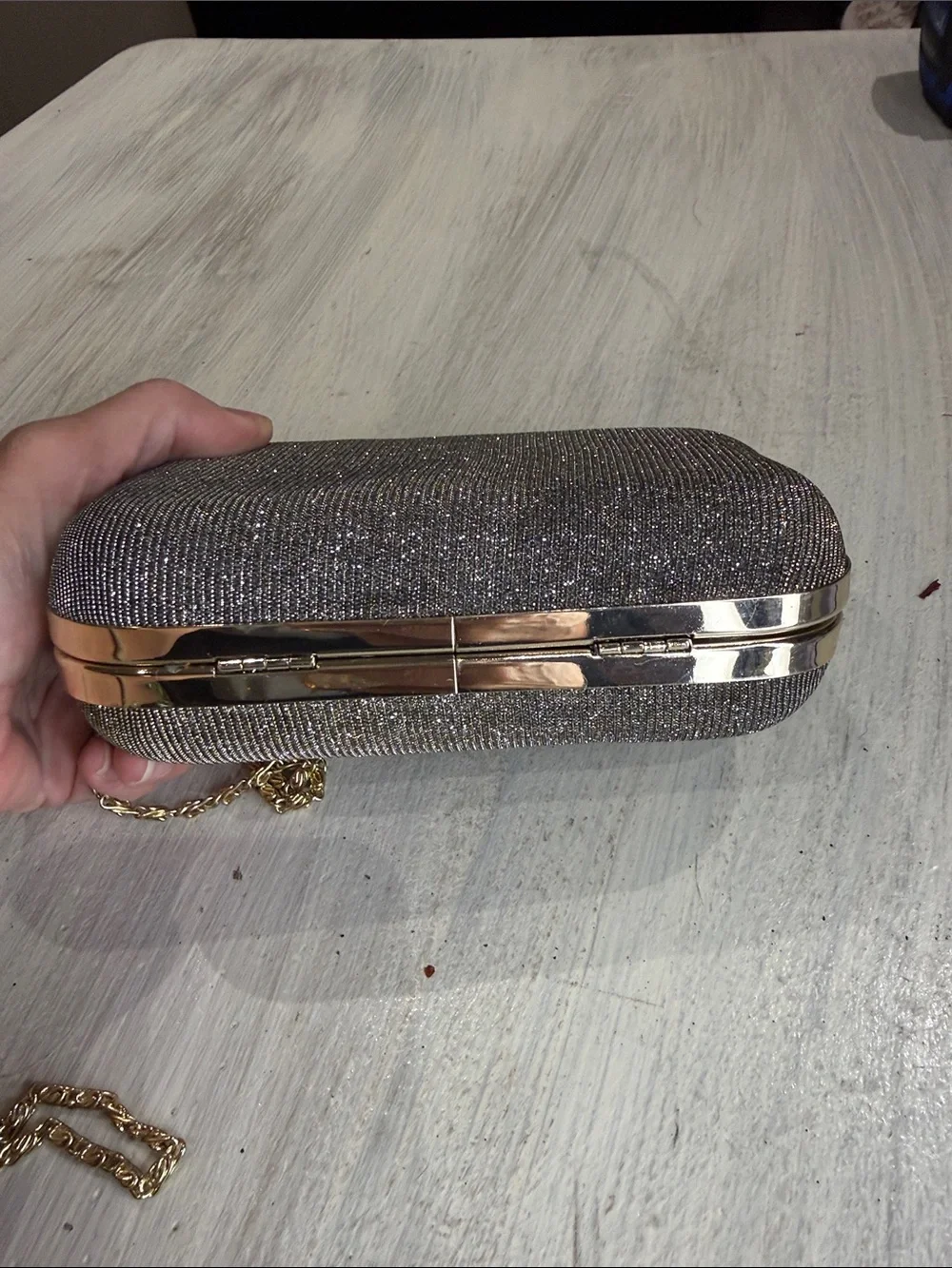 Elegant Sparkle Rhinestone Hard Framed Ring Clutch - Gold Chain